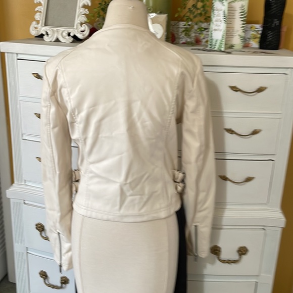 NWOT cream faux leather biker jacket - Picture 6 of 9
